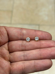 IGI Certified 14k Yellow Gold Lab Grown Diamond Studs 1.50 Carats DE VS1, Screw Back, Diamond Studs, Round Diamond Stud Earrings Unisex