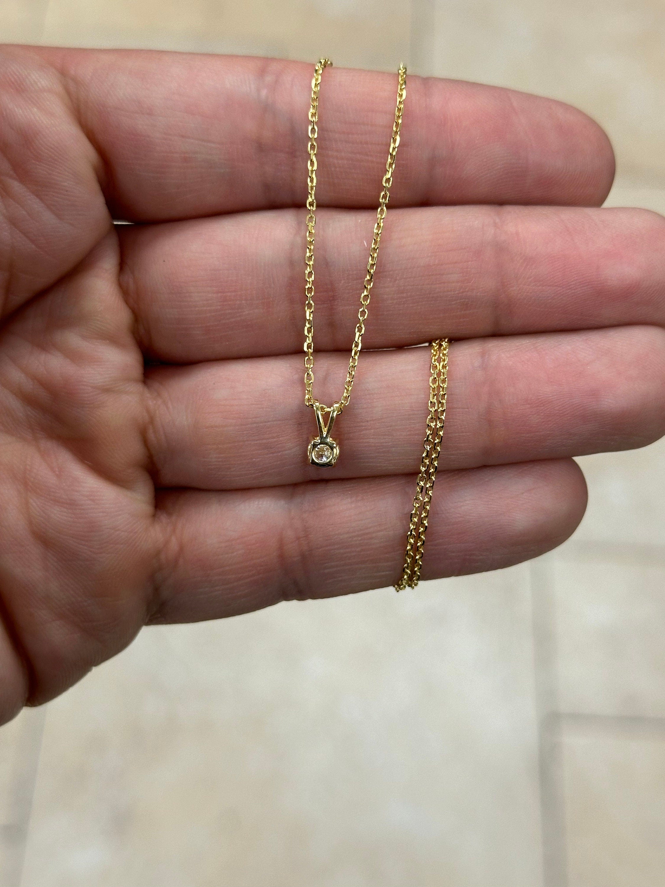 0.25 Carat  Lab Grown Round Diamond Solitaire Pendant in 14K Yellow Gold, Color D/E VS1-VS2
